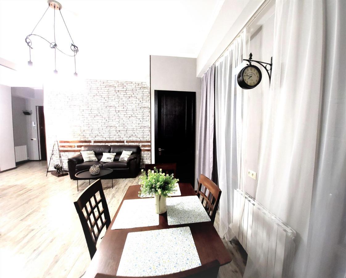 Avlabari Apartment - New One Тбілісі Екстер'єр фото